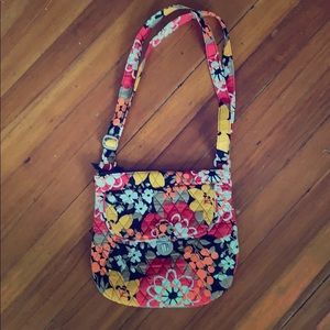floral retro print vera bradley purse.